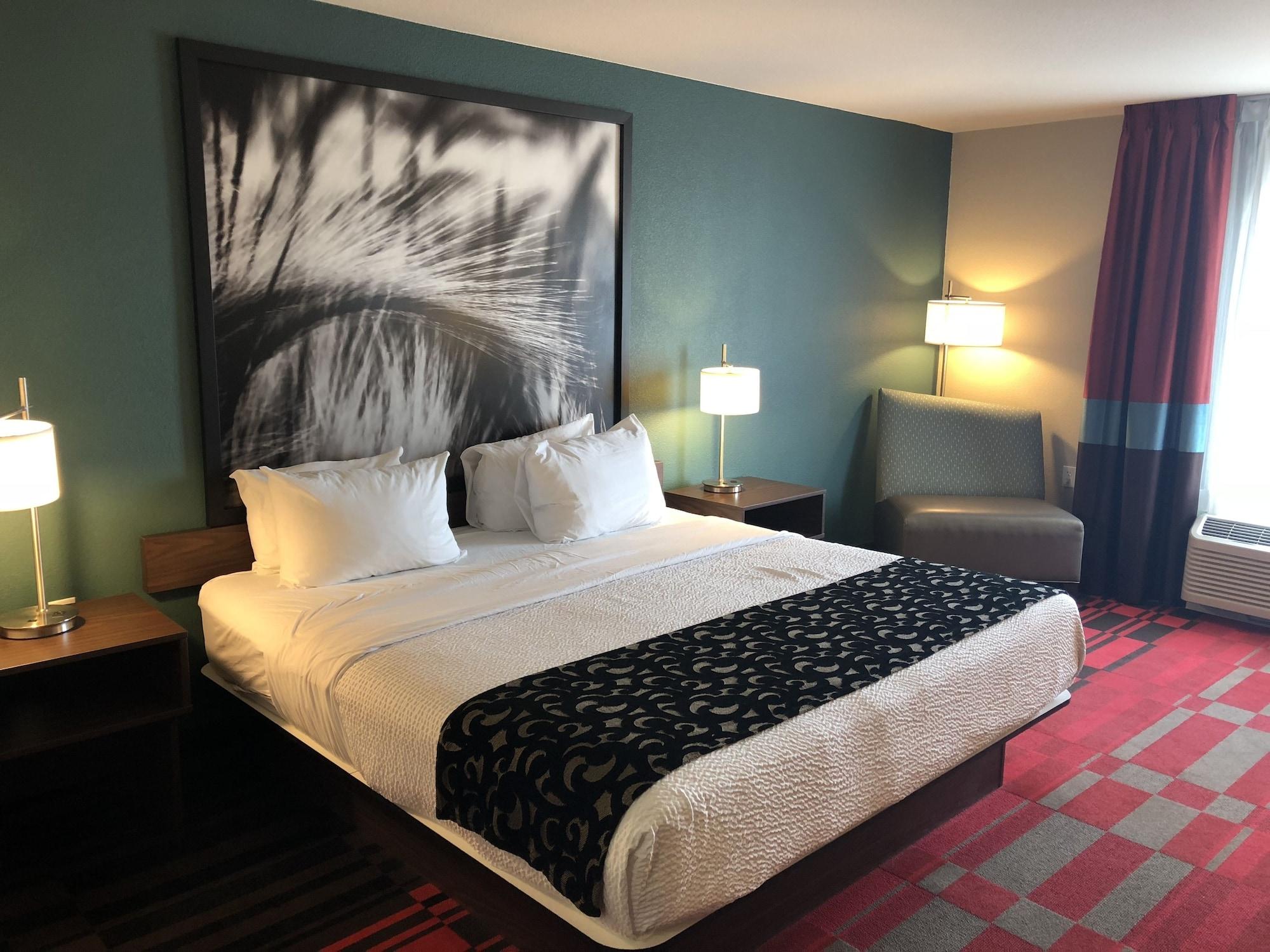 Best Western Roosevelt Place Бисмарк Екстериор снимка