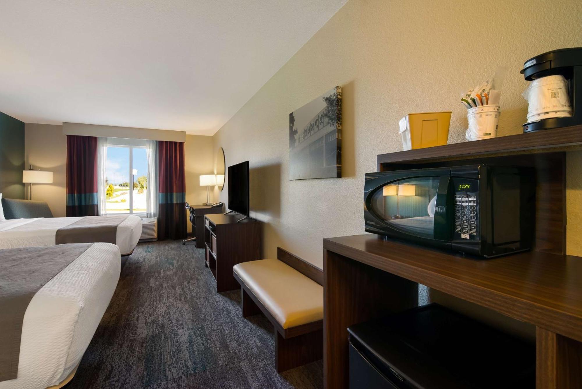 Best Western Roosevelt Place Бисмарк Екстериор снимка