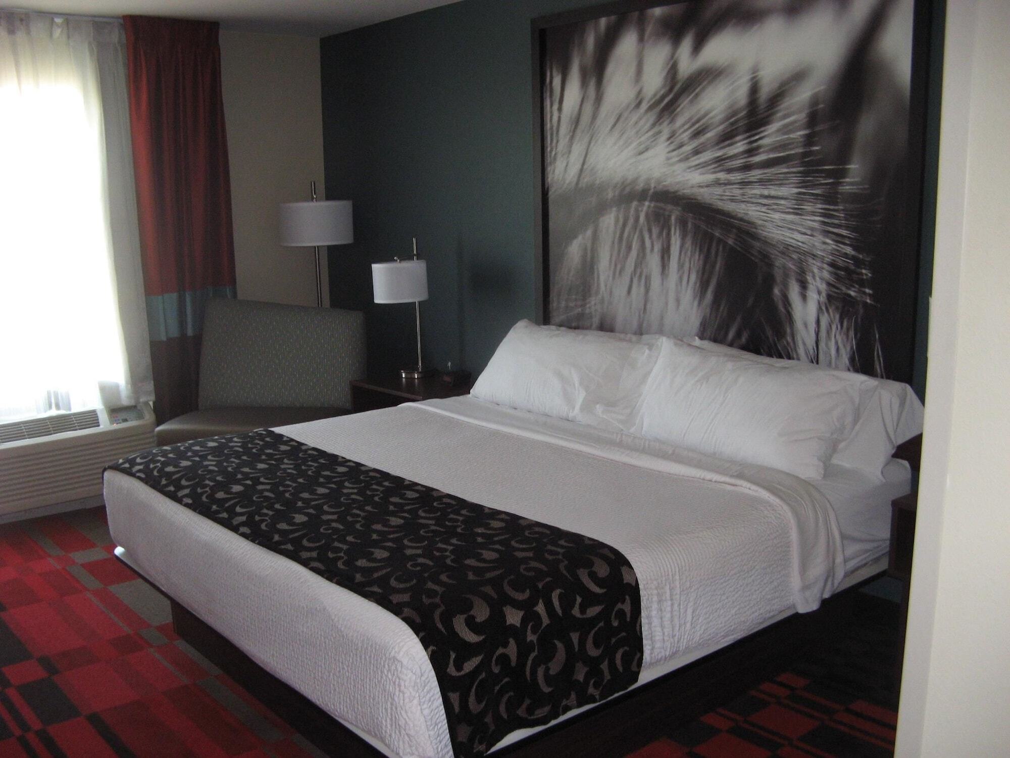 Best Western Roosevelt Place Бисмарк Екстериор снимка