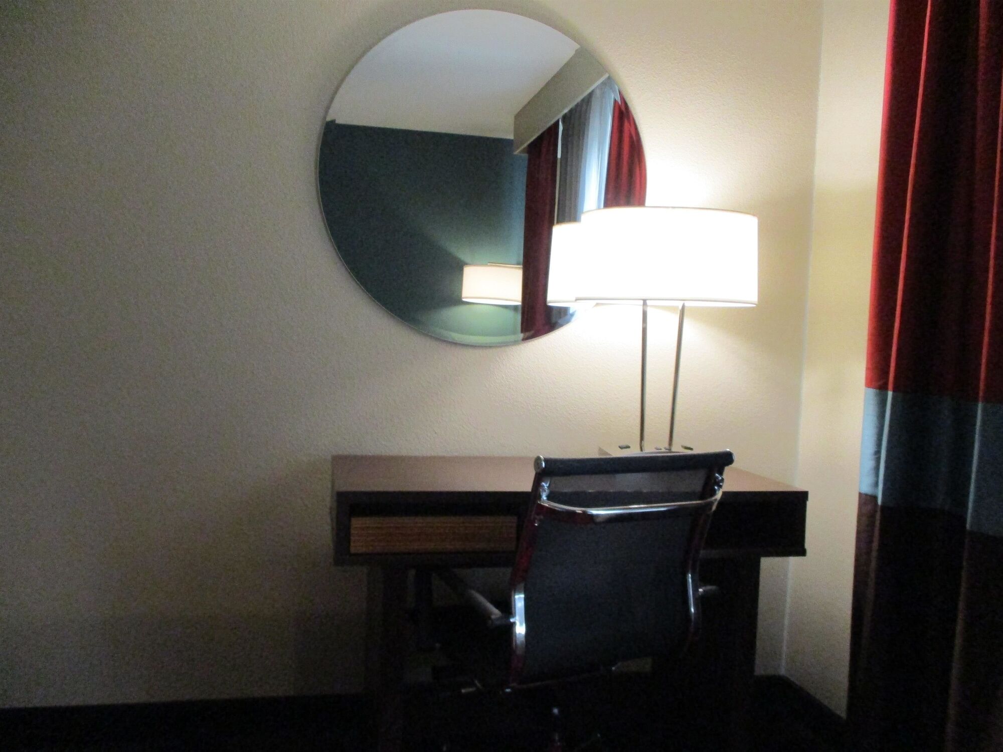 Best Western Roosevelt Place Бисмарк Екстериор снимка