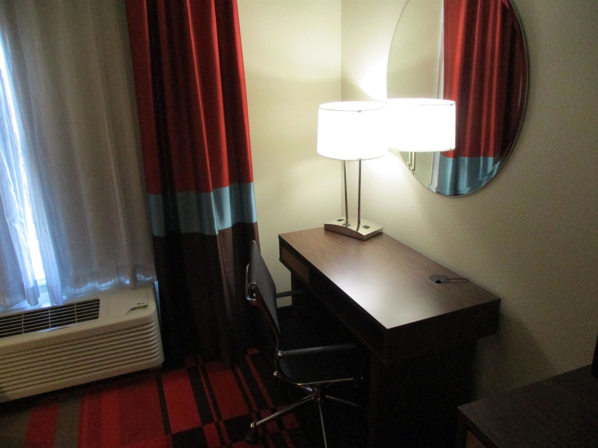 Best Western Roosevelt Place Бисмарк Екстериор снимка